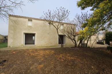 Maison à vendre 260 000 € 4 pièces 3 chambres 155 m² 1 444 m² de terrain Champagne les Marais 85450
