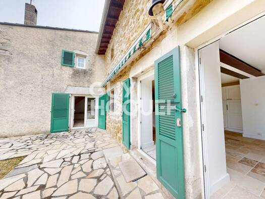 Maison à vendre 695 000 € 8 pièces 4 chambres 200,8 m² 6 568 m² de terrain Est Saint-Péray 07130