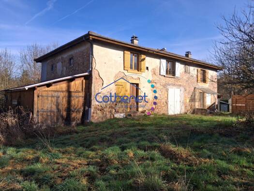 Maison à vendre 82 000 € 8 pièces 2 chambres 58,2 m² 3 740 m² de terrain Cours 69470