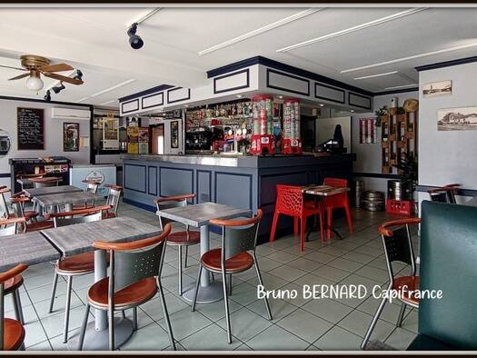 Bar / Café à vendre Fonds de commerce 72 000 € 180 m² d'espace de restauration Rabastens-de-Bigorre 65140