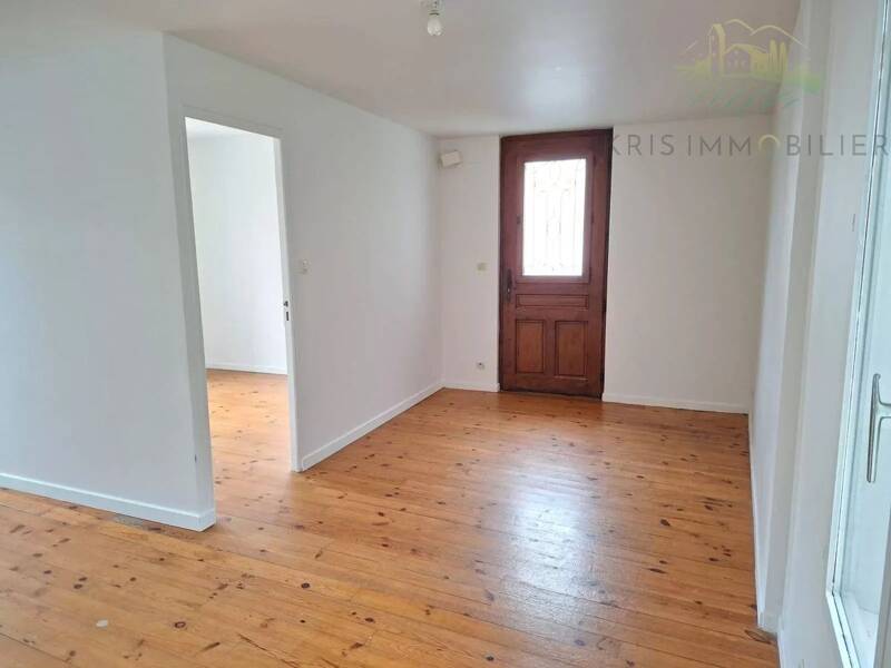 Maison à louer, 83m², MONTREUIL AUX LIONS