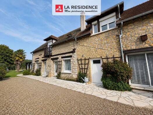 Maison de ville à vendre 364 000 € 7 pièces 5 chambres 177 m² 1 117 m² de terrain Gadencourt 27120