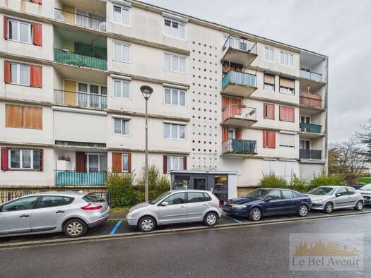 Appartement à vendre 228 000 € 5 pièces 4 chambres 80 m² 1er étage Malassis-Pierre et Marie Curie Bagnolet 93170