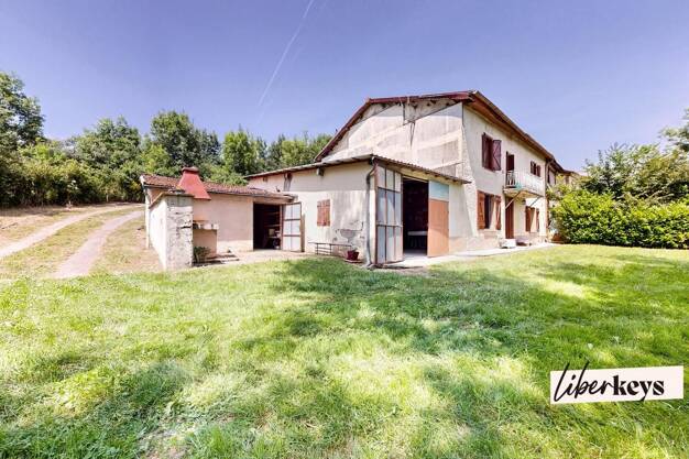 Maison à vendre 168 000 € 5 pièces 4 chambres 176 m² 2 700 m² de terrain Lanoux 09130