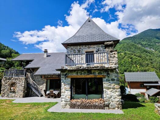 Demeure à vendre 698 000 € 7 pièces 3 chambres 142 m² 5 168 m² de terrain Sainte-Marie-de-Cuines 73130