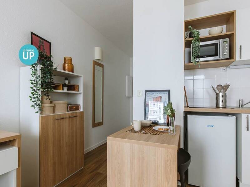Maison à louer, 18m², COURBEVOIE