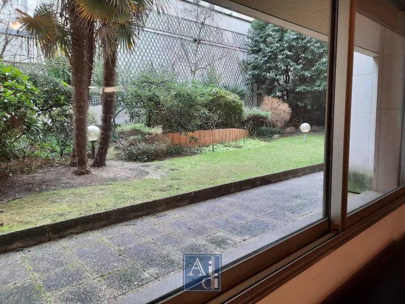 Maison à louer, 18m², PARIS 16E