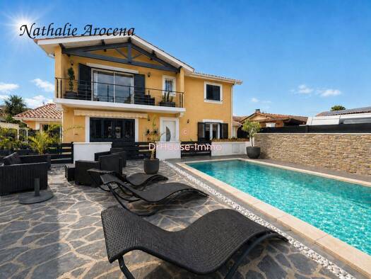 Maison à vendre 615 000 € 7 pièces 5 chambres 156,77 m² 536 m² de terrain Saint-Vincent-de-Tyrosse 40230