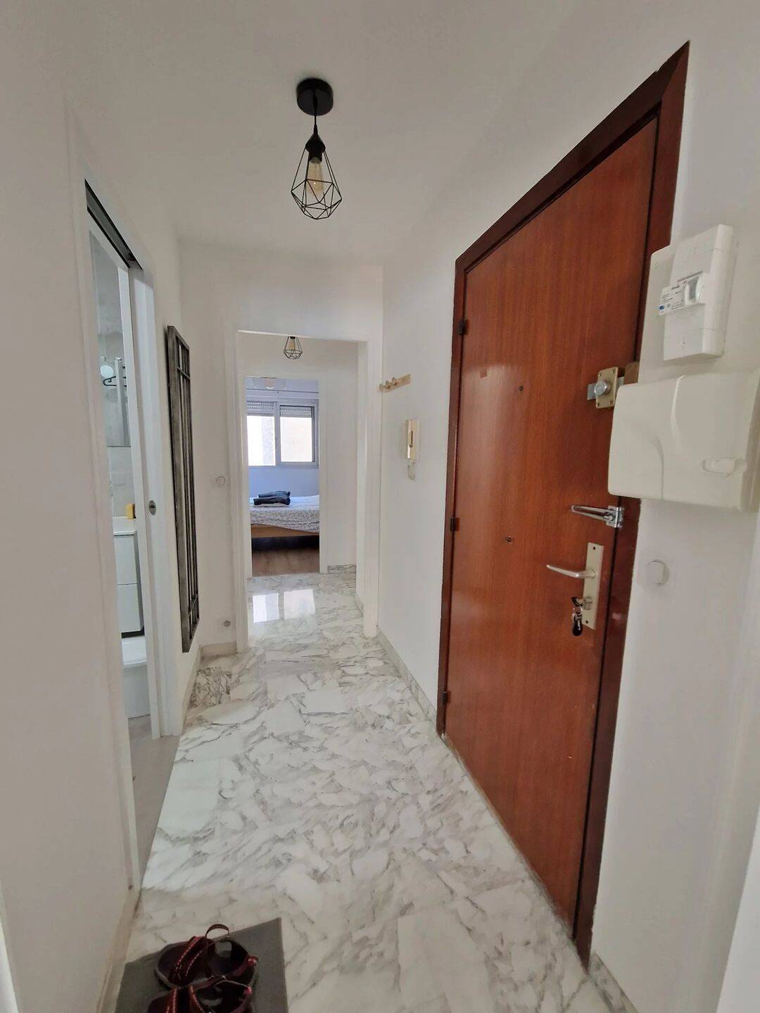 2 PIECES MEUBLE - BAIL ETUDIANT - DUREE 9 MOIS - AVENUE MARECHAL — 3