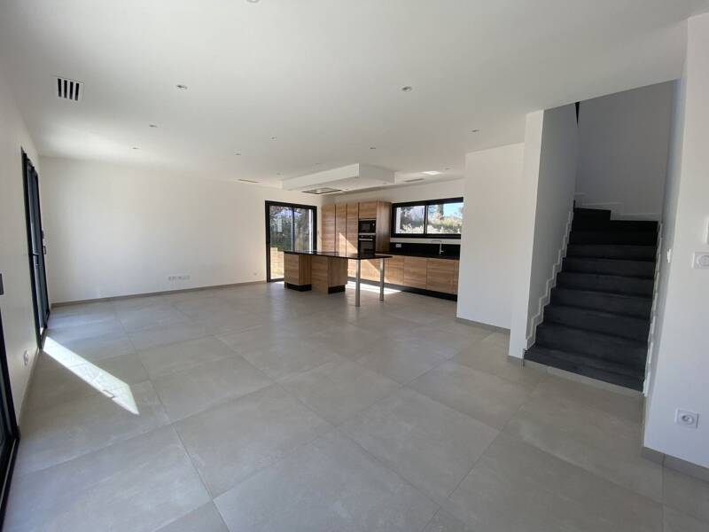 Maison à louer, 142m², DOMMARTIN