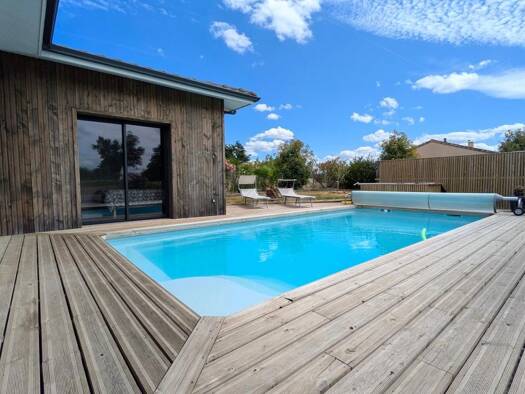 Maison à vendre 450 000 € 5 pièces 4 chambres 192 m² 1 356 m² de terrain Vérac 33240