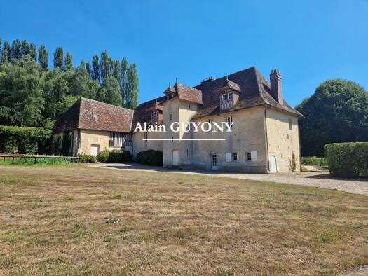 Château à vendre 1 365 000 € 10 pièces 7 chambres 400 m² 237 898 m² de terrain Pont-l'Évêque 14130