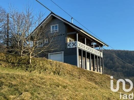 Maison de plain-pied à vendre 318 900 € 4 pièces 3 chambres 107 m² 1 600 m² de terrain Valzin en Petite Montagne 39240