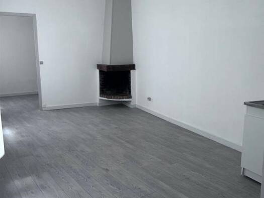 Appartement à louer 440 € 2 pièces 42 m² 1er étage Cerisaie Elbeuf 76500