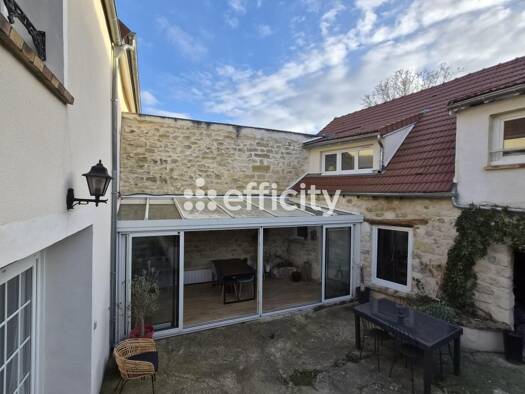 Maison à vendre 435 000 € 7 pièces 4 chambres 179 m² 296 m² de terrain Le Village Jouy-le-Moutier 95280