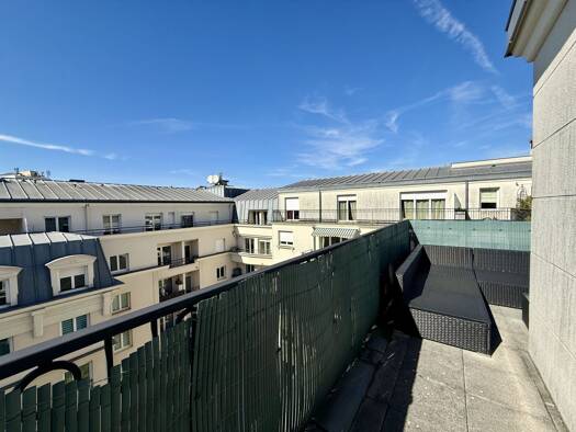 Appartement à vendre 645 000 € 3 pièces 2 chambres 77 m² 7ème étage Colombiers Issy-les-Moulineaux 92130