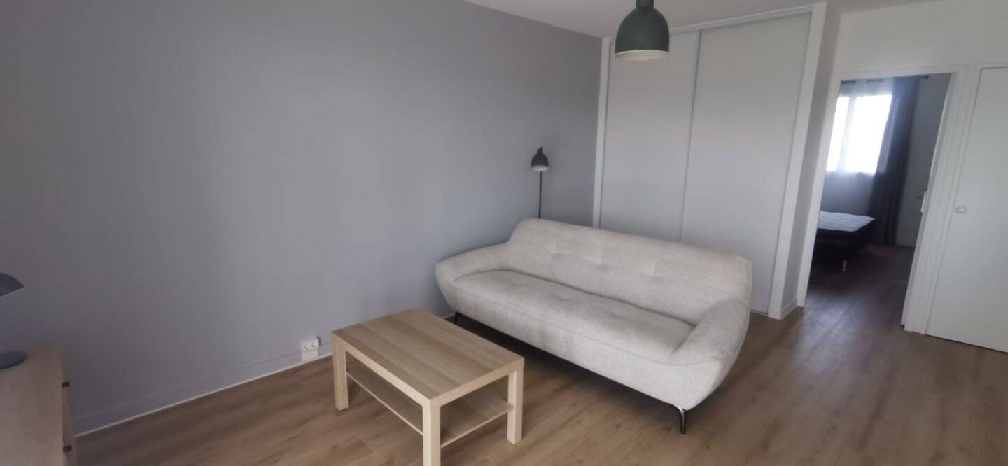 Maison à louer, 57m², CHAMPAGNE AU MONT D'OR