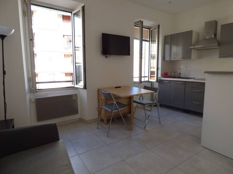 Maison à louer, 24m², MARSEILLE 7E