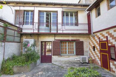 Maison à vendre 109 000 € 6 pièces 3 chambres 147 m² 200 m² de terrain Mareuil 24340