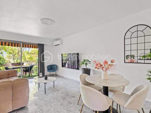 Appartement à vendre 380 000 € 3 pièces 2 chambres 69,86 m² Étage 1/3 Châtaigners Antibes 06600