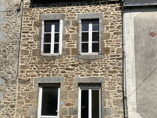 Maison à vendre 19 900 € 2 pièces 1 chambre 50 m² 200 m² de terrain Izé 53160