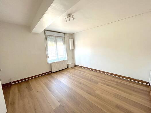 Maison à louer 610 € 3 pièces 2 chambres 76 m² 100 m² de terrain Le Chateau Les Andelys 27700