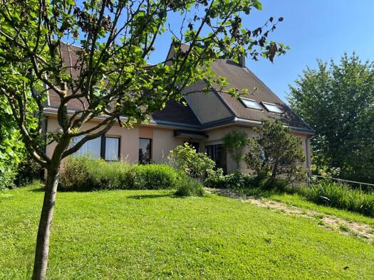 Maison à vendre 335 900 € 7 pièces 5 chambres 188 m² Joigny 89300