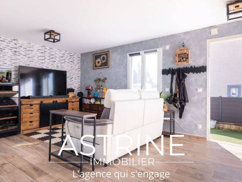 Maison à vendre, 80m², ESTRABLIN