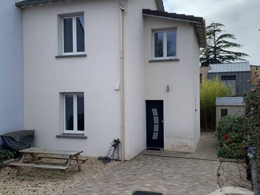 Maison à louer 1 650 € 5 pièces 3 chambres 82,7 m² 221 m² de terrain Cormeilles-en-Parisis 95240