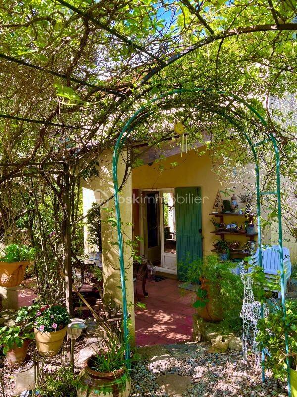 Maison à vendre, 110m², LE REVEST LES EAUX