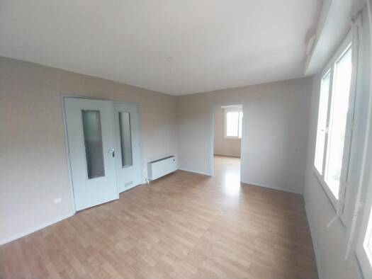 Appartement à louer 408 € 3 pièces 2 chambres 61 m² 3ème étage Saulieu 21210