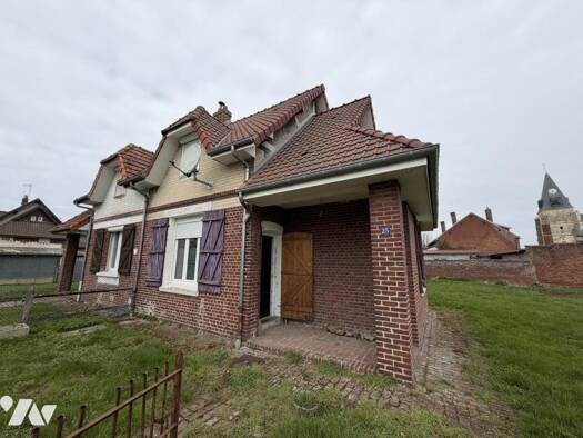 Maison à vendre 95 100 € 3 pièces 2 chambres 551 m² de terrain Ribemont-sur-Ancre 80800