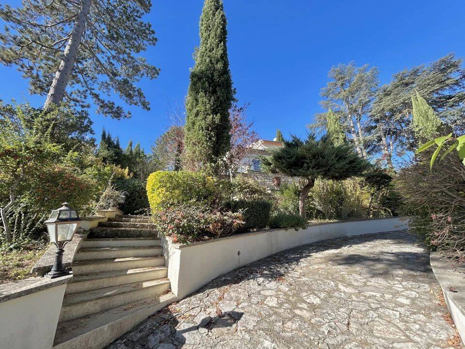 Maison à vendre, 194m², GREOUX LES BAINS