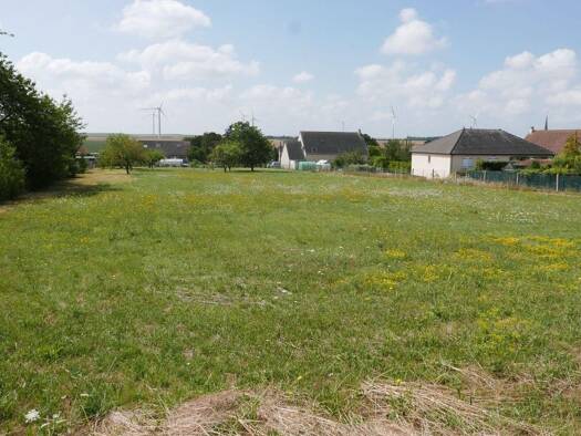 Terrain constructible viabilisé à vendre 37 800 € 1 532 m² de terrain Villers-Devant-le-Thour 08190