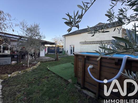 Maison à vendre 238 500 € 7 pièces 4 chambres 193 m² 622 m² de terrain Bellevigne-les-Châteaux 49260