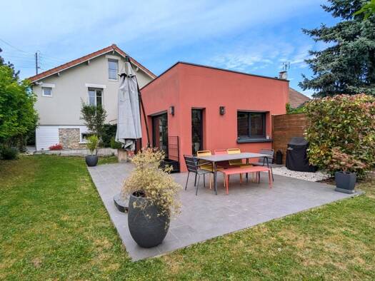 Maison à vendre 630 000 € 7 pièces 5 chambres 130 m² 392 m² de terrain Déviation route Nationale Nord Lagny-sur-Marne 77400