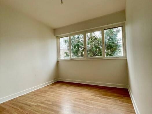 Appartement à vendre 129 000 € 3 pièces 2 chambres 61 m² RDC/4 Les Cinéastes Épinay-sous-Sénart 91860