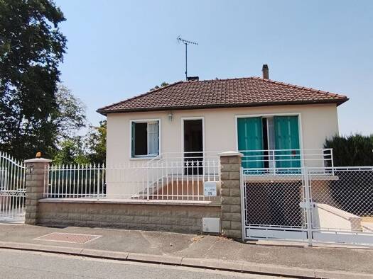 Maison à vendre 149 400 € 4 pièces 2 chambres 96 m² 546 m² de terrain Cloyes-les-Trois-Rivières 28220