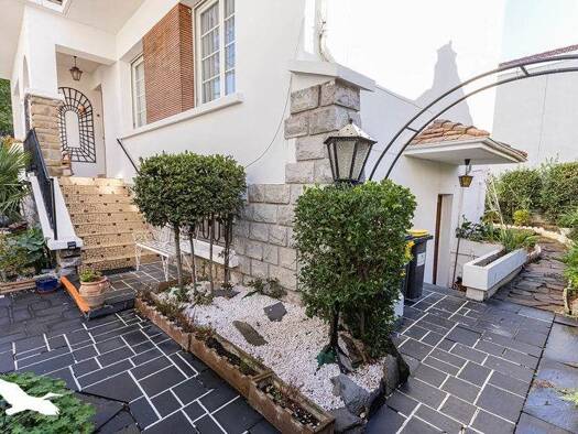 Maison à vendre 239 625 € 10 pièces 5 chambres 150 m² 294 m² de terrain Ophite-Chantecler Lourdes 65100