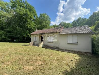 Maison de plain-pied à vendre 108 000 € 3 pièces 2 chambres 60 m² 2 179 m² de terrain Villeneuve-sur-Bellot 77510