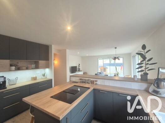 Maison à vendre 428 500 € 6 pièces 4 chambres 127 m² 322 m² de terrain Le Littoral Les Sables-d'Olonne 85180
