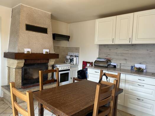 Maison à vendre 90 000 € 4 pièces 2 chambres 83 m² 394 m² de terrain Tourouvre Au Perche 61190
