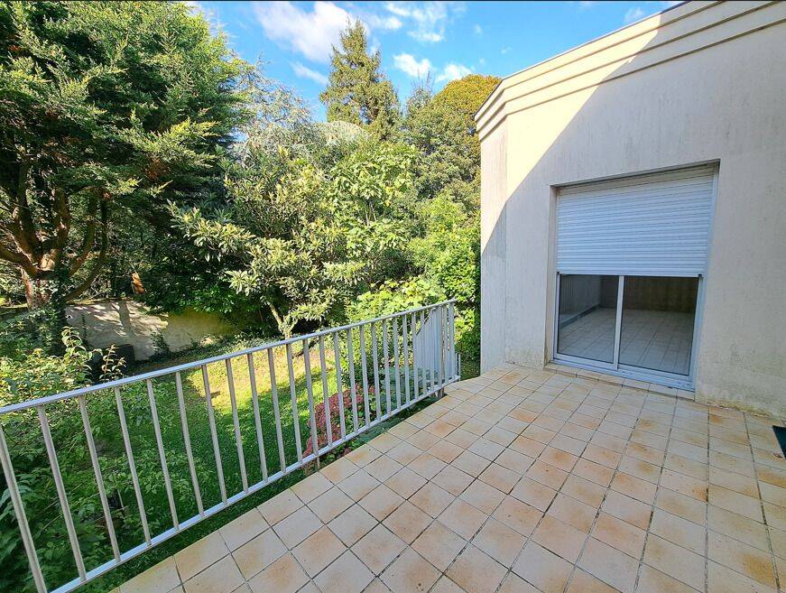 AGREABLE MAISON NANTAISE DE 4 CHAMBRES AVENUE DE LA CLOSE — 2