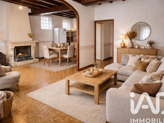 Maison à vendre 190 000 € 9 pièces 6 chambres 162 m² 200 m² de terrain Paulhaguet 43230