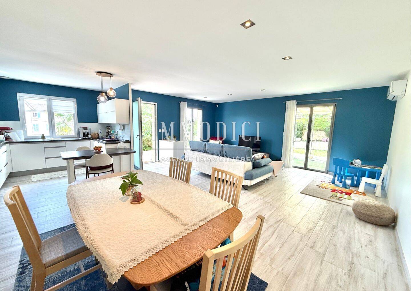 Maison à vendre, 130m², MONTMERLE SUR SAONE
