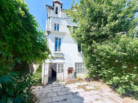 Maison à vendre 199 500 € 6 pièces 4 chambres 124,88 m² 150 m² de terrain Gournay-Jaurès-Gare Creil 60100