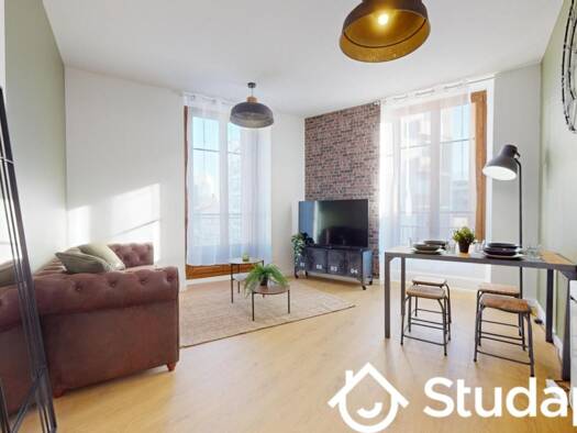 Colocation à louer 520 € 1 pièce 1 chambre 10 m² 1er étage Championnet-Caserne de Bonne Grenoble 38000