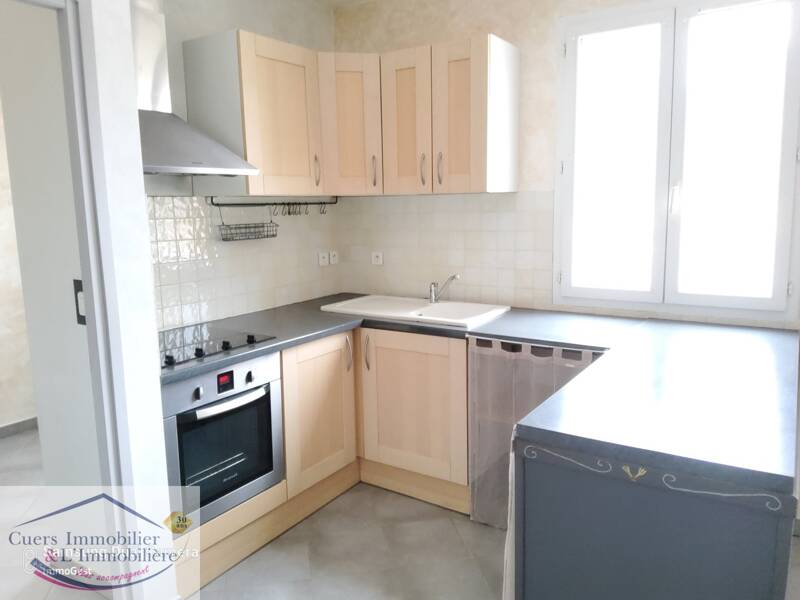 Maison à louer, 72m², CUERS