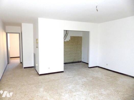 Appartement à vendre 129 600 € 2 pièces 1 chambre 51 m² 1er étage Codognan 30920