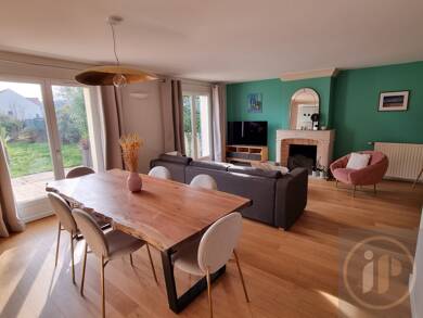 Maison à louer 2 400 € 7 pièces 5 chambres 164 m² Morainvilliers 78630